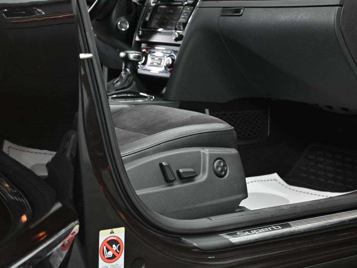 Купить Skoda Superb, 2012, 168 000 км, фото №12