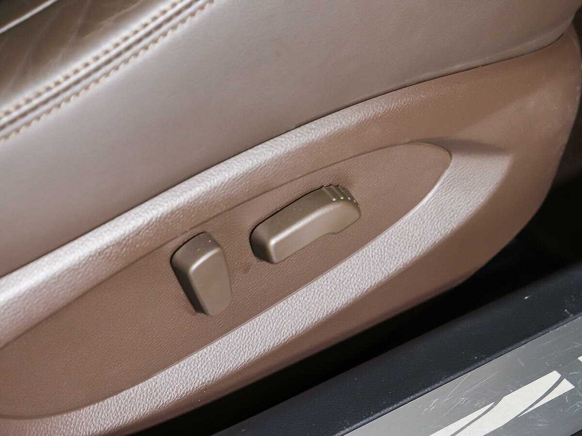 Купить Infiniti FX37, 2012, 83 500 км, фото №16