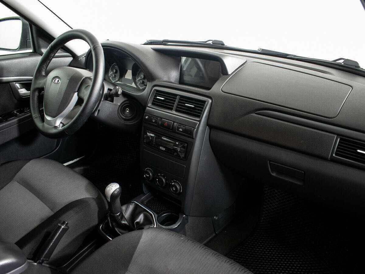 Купить Lada (ВАЗ) Priora, 2017, 90 494 км, фото №7