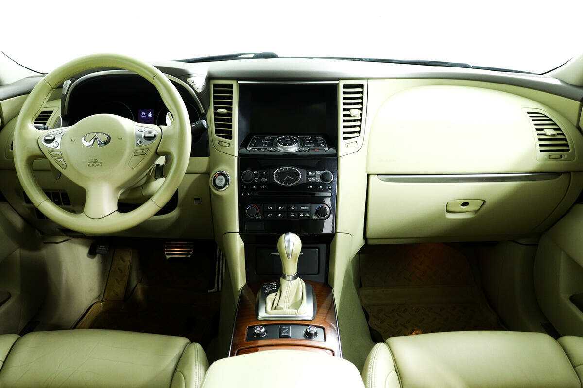 Купить Infiniti FX30d, 2012, 195 001 км, фото №11