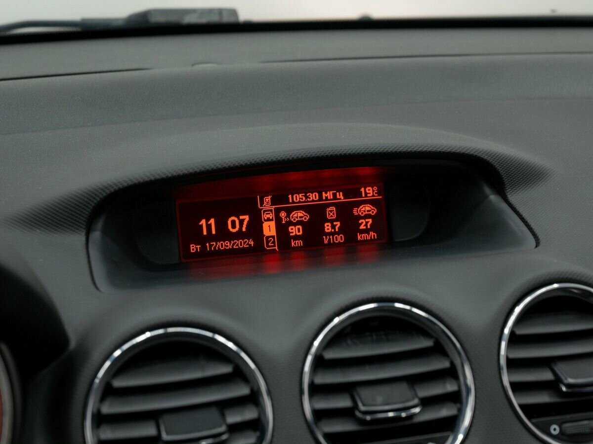 Купить Peugeot 408, 2013, 151 000 км, фото №21