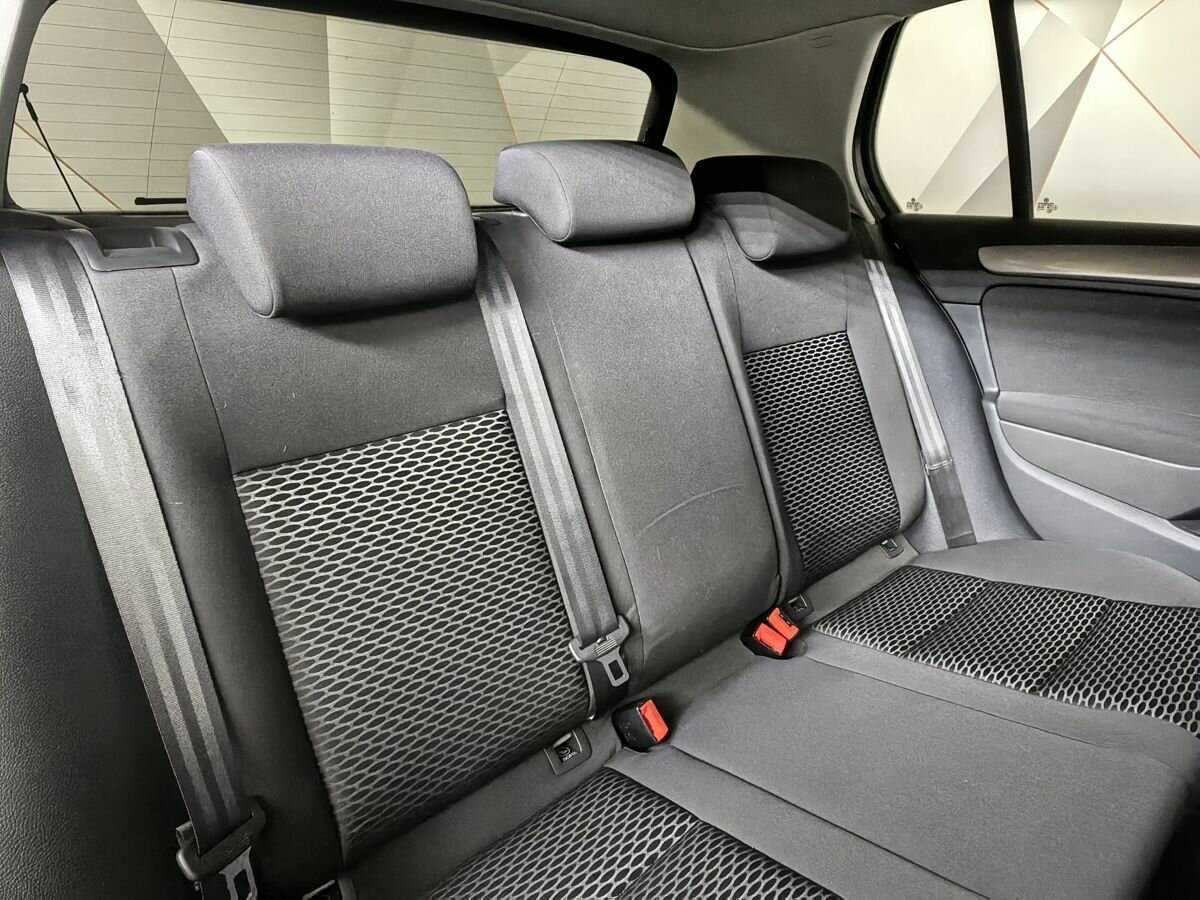 Купить Volkswagen Golf, 2012, 135 668 км, фото №13