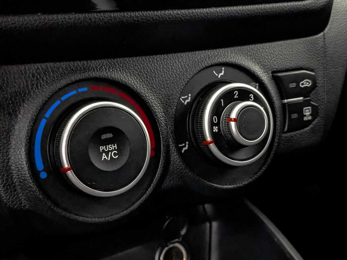 Купить Kia Rio, 2012, 104 620 км, фото №21