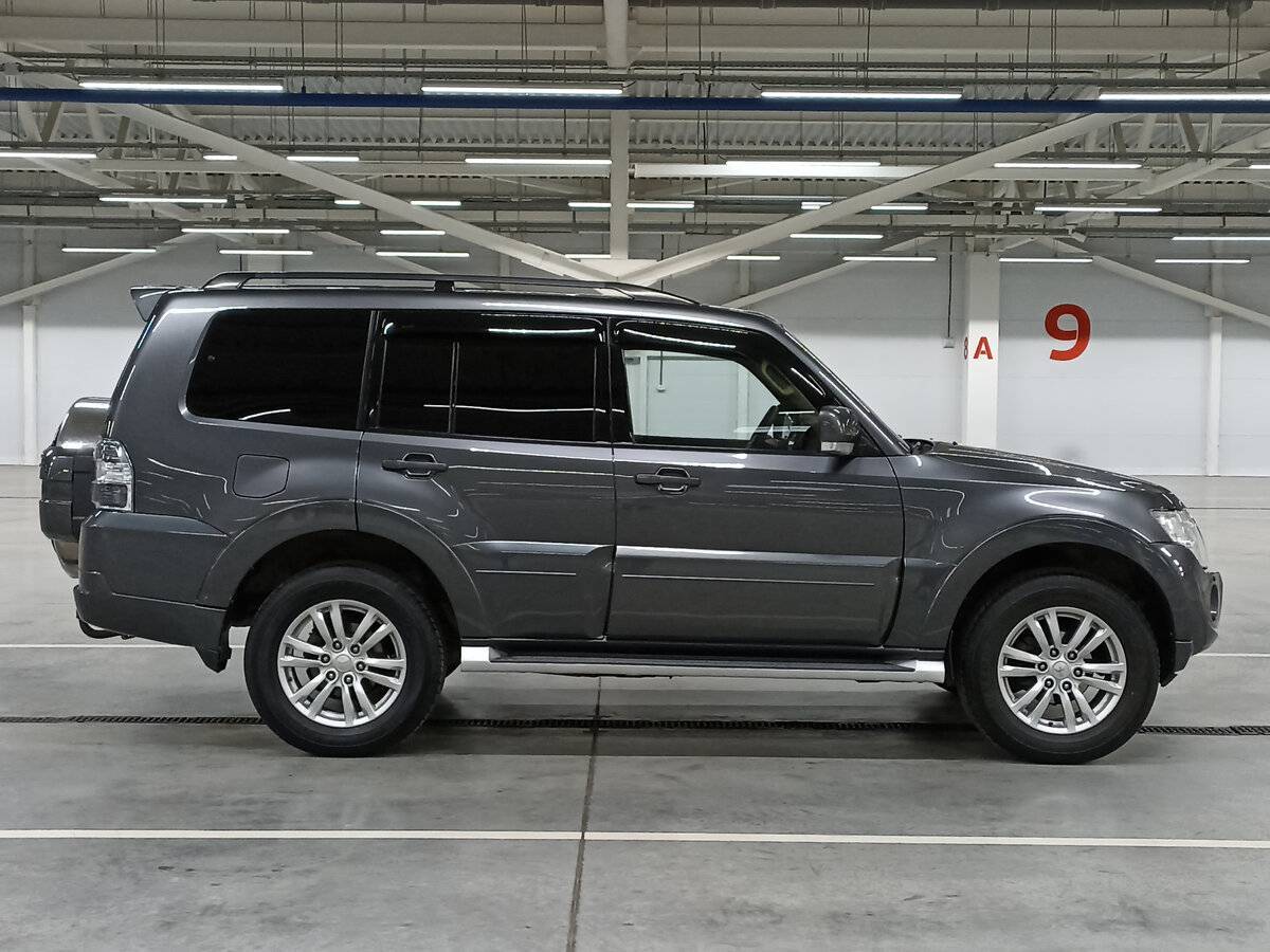 Купить Mitsubishi Pajero, 2012, 208 273 км, фото №4
