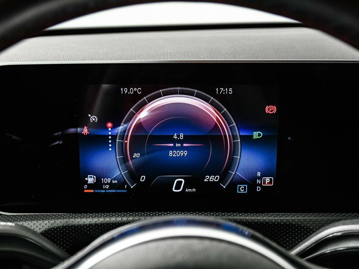 Купить Mercedes-Benz A-Класс 200, 2020, 82 097 км, фото №10