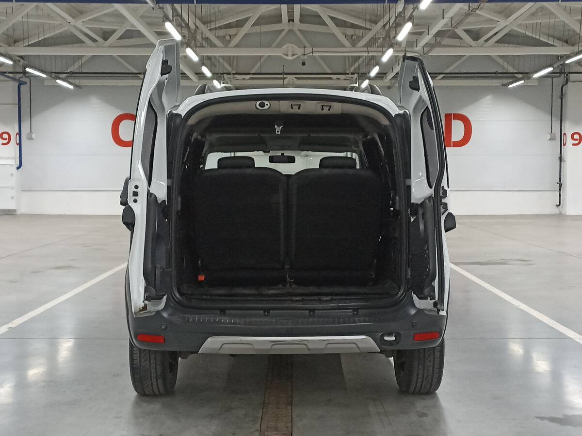 Купить Lada (ВАЗ) Largus Cross, 2017, 200 985 км, фото №10