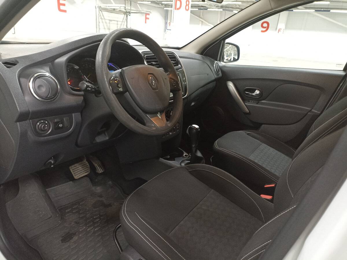 Купить Renault Logan, 2017, 100 674 км, фото №16