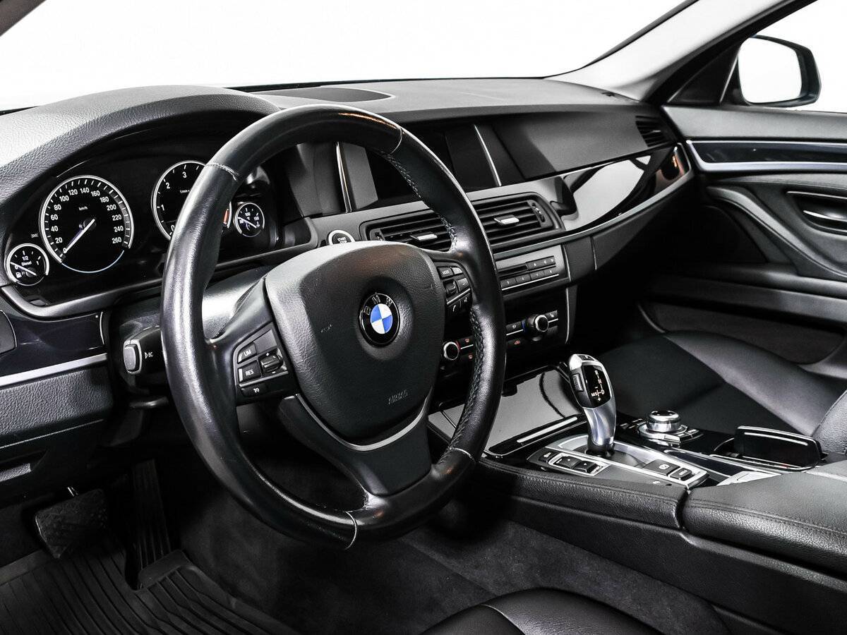 Купить BMW 5 серии 520d, 2016, 99 006 км, фото №12