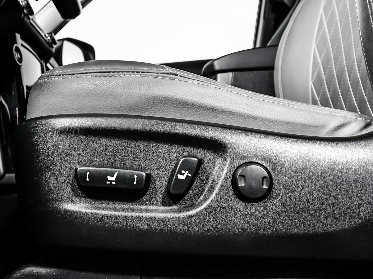 Купить Toyota Land Cruiser Prado 150 Series Рестайлинг 1, 2013, 175 000 км, фото №11