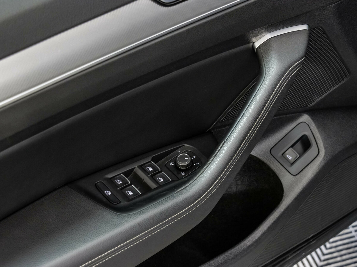 Купить Volkswagen Passat DSG7 B8, 2018, 153 110 км, фото №13