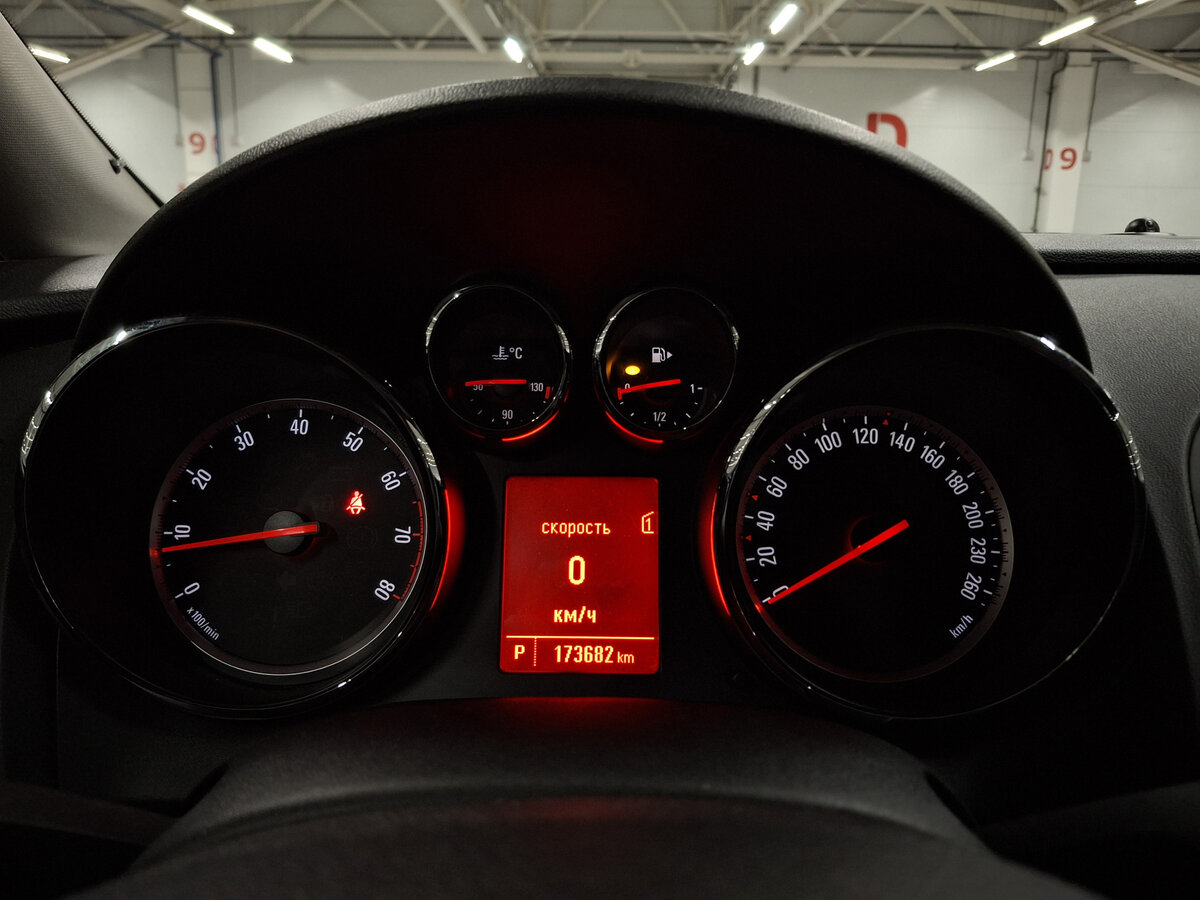 Купить Opel Astra J Рестайлинг, 2013, 173 682 км, фото №13