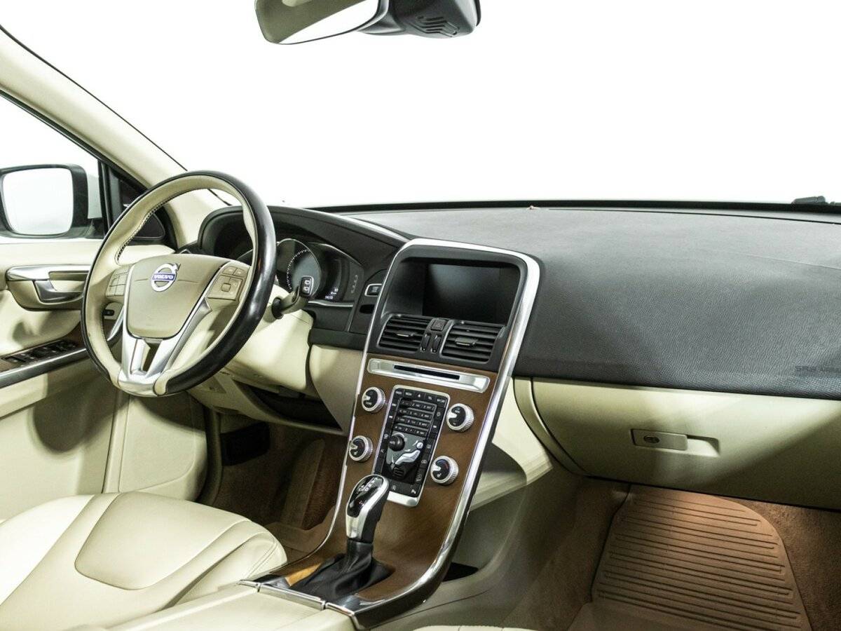 Купить Volvo XC60 I Рестайлинг, 2016, 85 724 км, фото №9