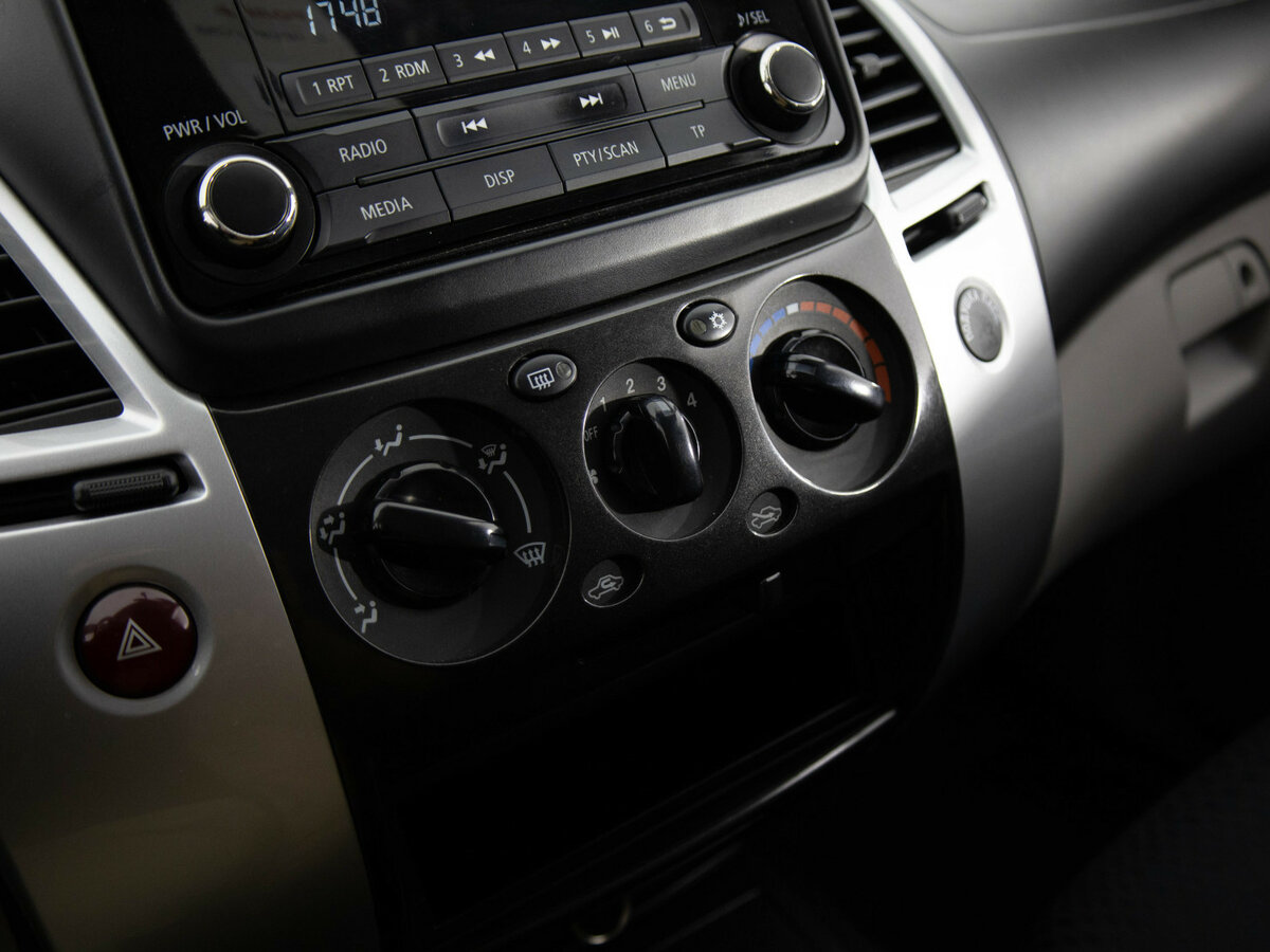 Купить Mitsubishi Pajero Sport II Рестайлинг, 2014, 207 484 км, фото №13