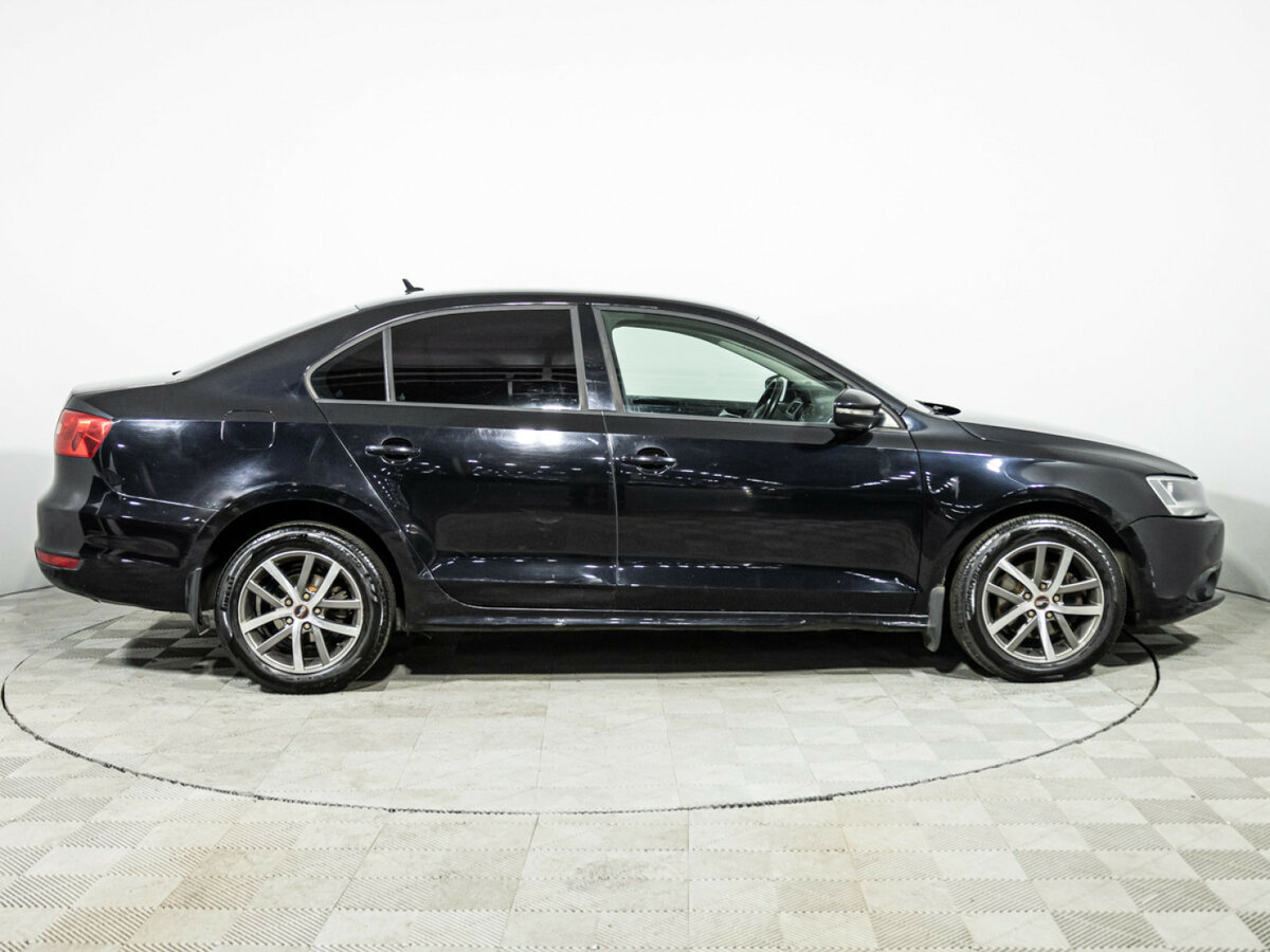 Купить Volkswagen Jetta VI, 2013, 182 871 км, фото №4