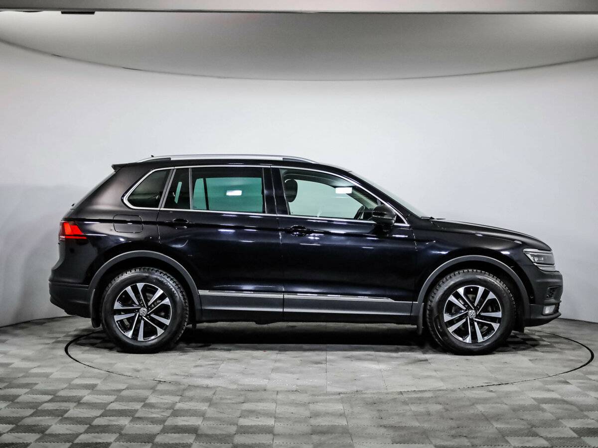 Купить Volkswagen Tiguan II, 2019, 145 700 км, фото №4