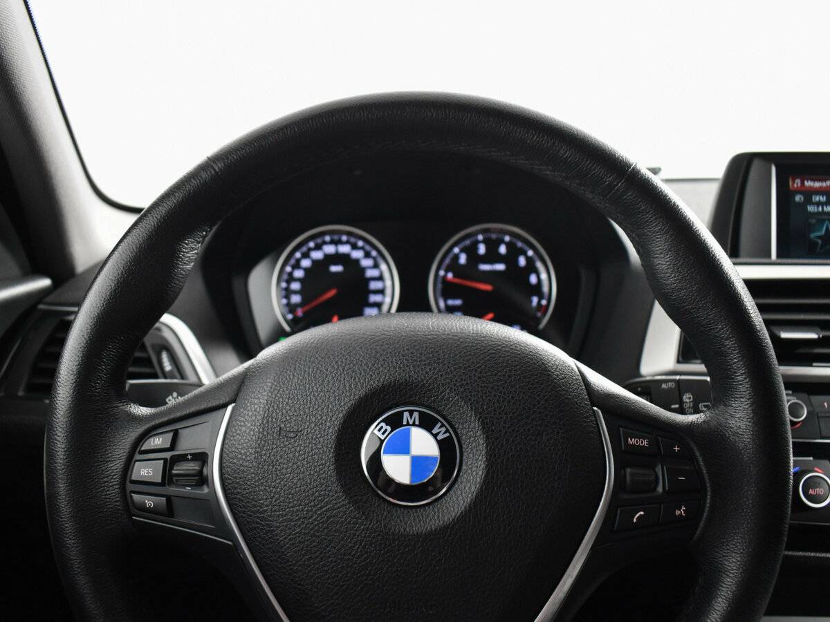 Купить BMW 1 серии 118i II (F20/F21) Рестайлинг 2, 2017, 64 080 км, фото №14