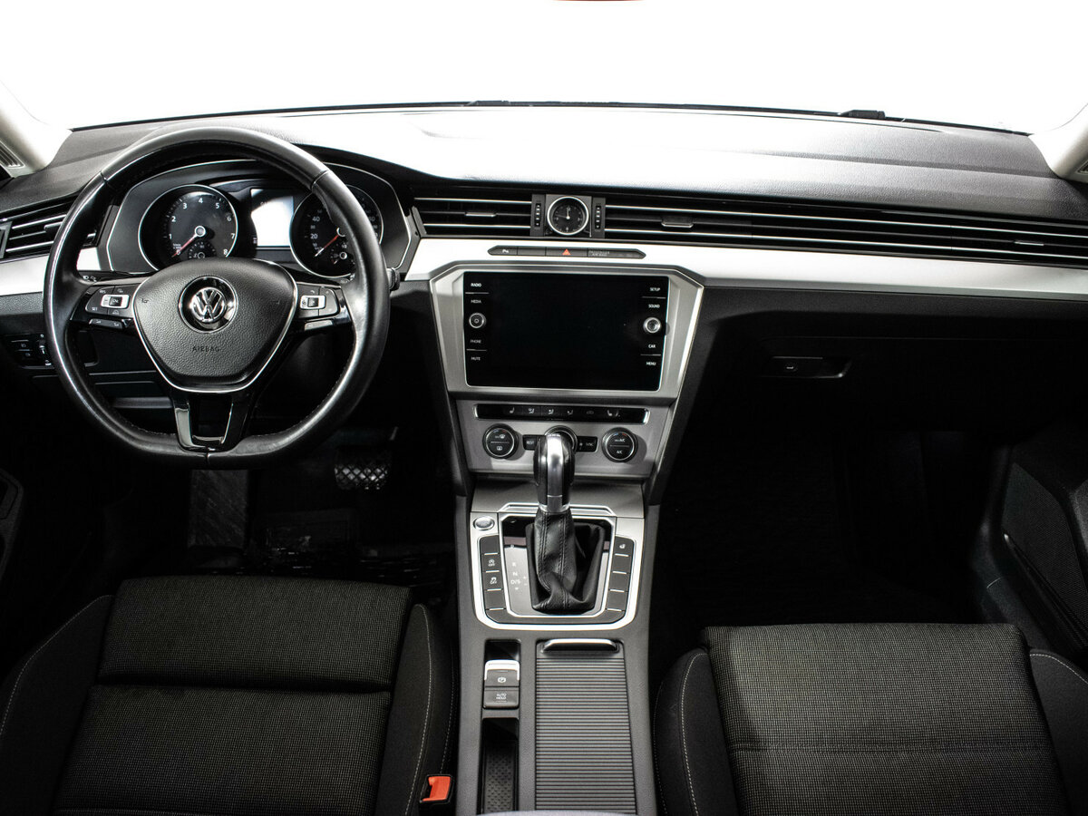 Купить Volkswagen Passat B8, 2017, 80 779 км, фото №13
